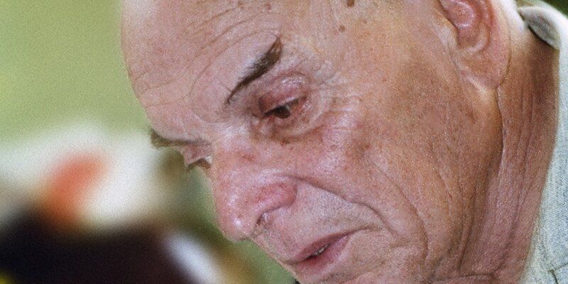 Брат милосердия Константин Паустовский: К 130-летию писателя Главархив делится особо ценными документами
