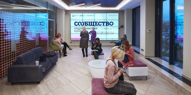Узнать новое и поделиться идеями: в столице запустят онлайн-акселератор для женщин