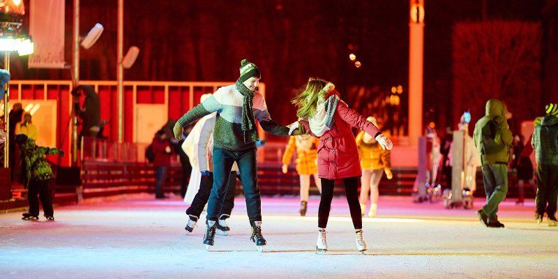 Купить билет на катки ВДНХ теперь можно с помощью «Тройки»