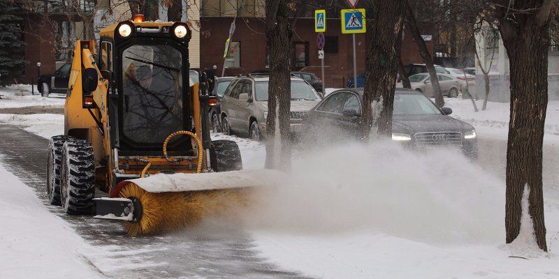 Столичные улицы повторно почистят после снегопада