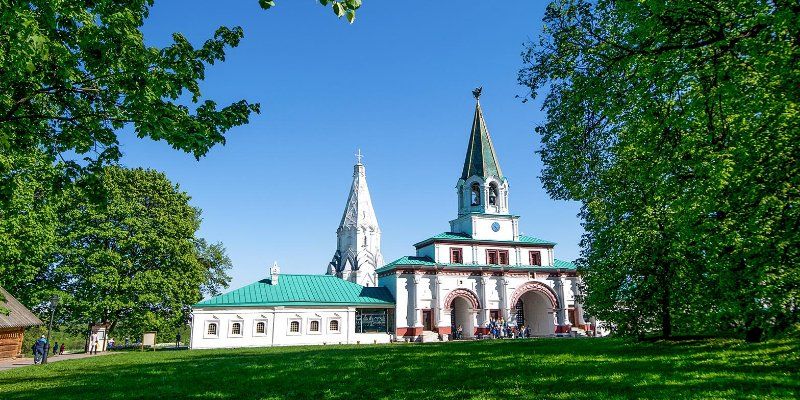 Прогулки по старинным усадьбам, паркам и дубравам: какие экскурсии пройдут в рамках фестиваля «Цветочный джем»