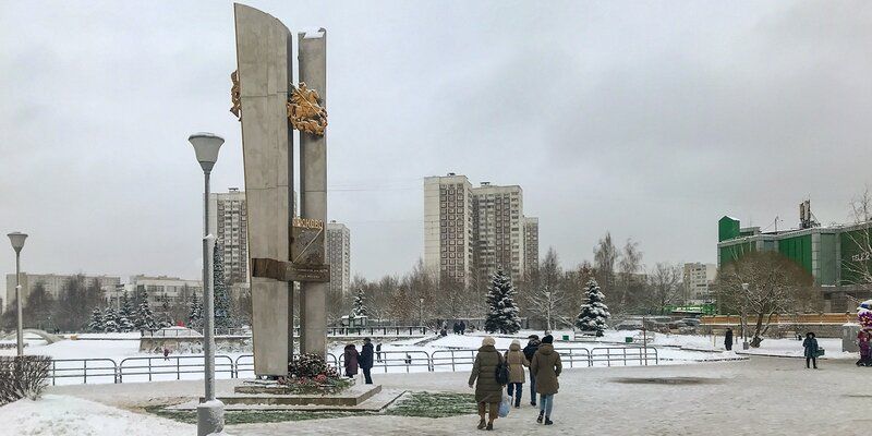 В Крюкове установили стелу защитникам Отечества