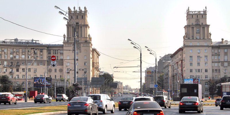 На доме у Калужской заставы отреставрируют 16 скульптур