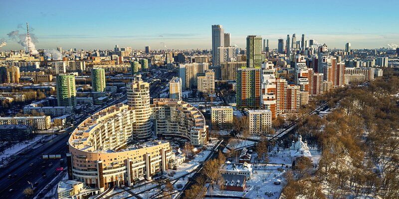 Как будут работать социальные учреждения столицы в мартовские праздники