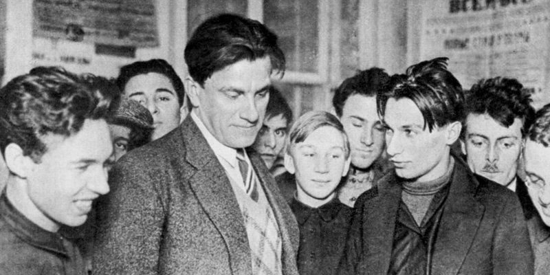 Нежные записки Маяковского. Любимые экспонаты хранителя музея поэта