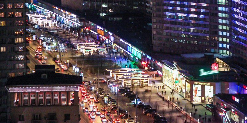 К 23 Февраля Москву украсят около 500 поздравительных плакатов и открыток