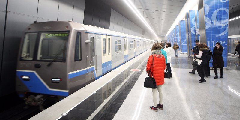 Более 10 тысяч пассажиров воспользовались метро в пасхальную ночь