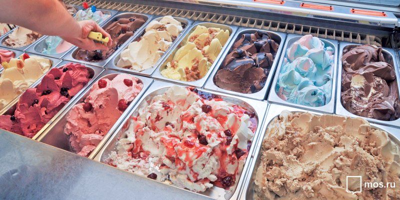 Москвичи смогут попробовать мороженое с беконом и жареным луком