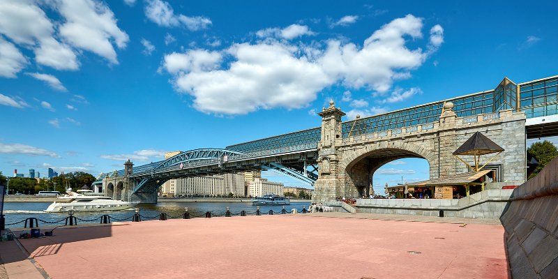 Два новых лифта установят на Андреевском мосту