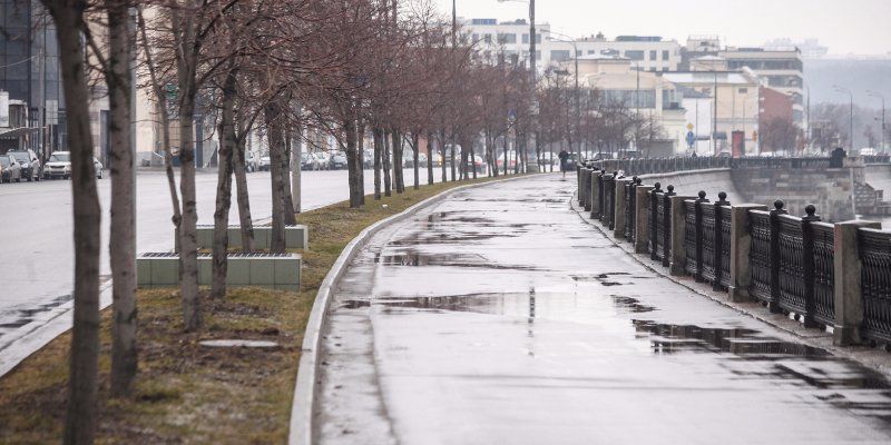 На трех набережных начались работы по «Моей улице»