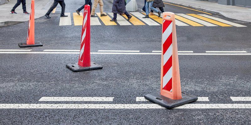 На некоторых улицах в ЦАО и ЗАО временно изменилась схема движения