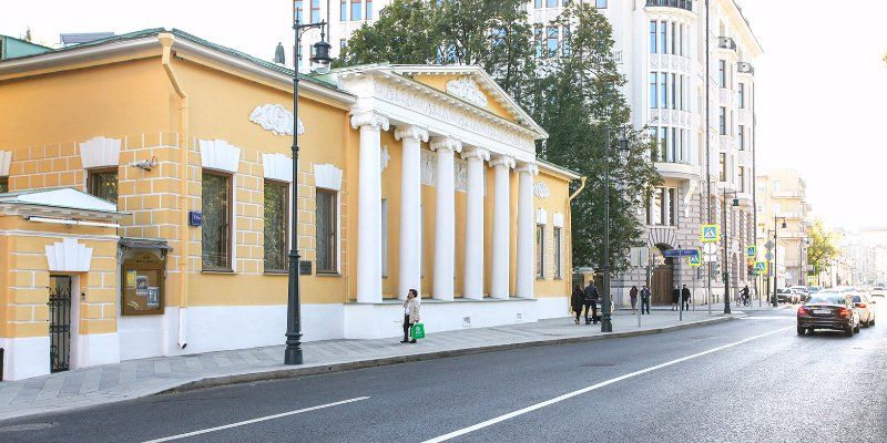 «От Александра I до Александра III — эпоха Льва Толстого»: в Толстовском центре открылась новая выставка