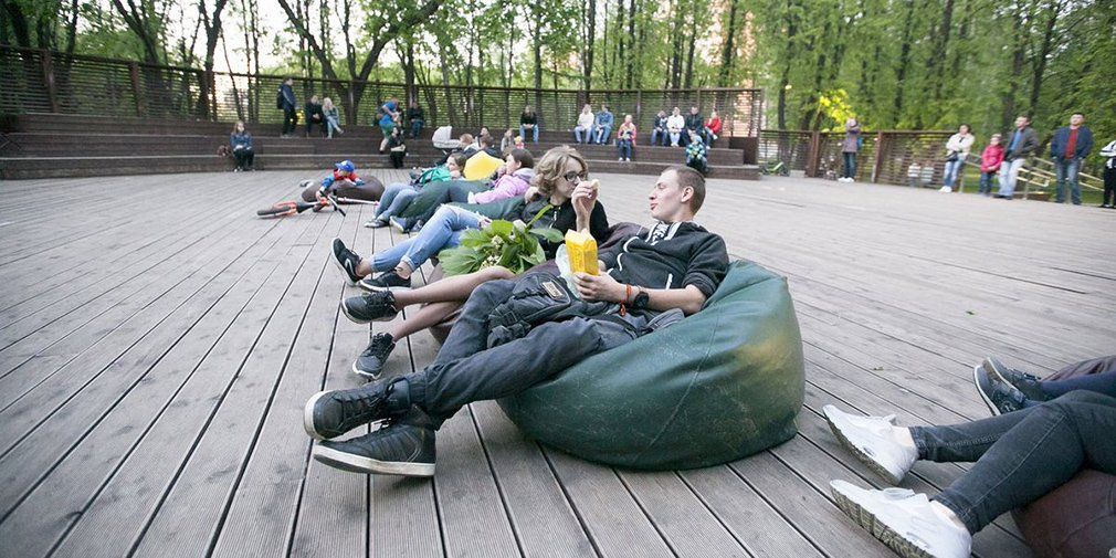 От «Сокольников» до «Музеона»: в каких еще парках открыты летние кинотеатры