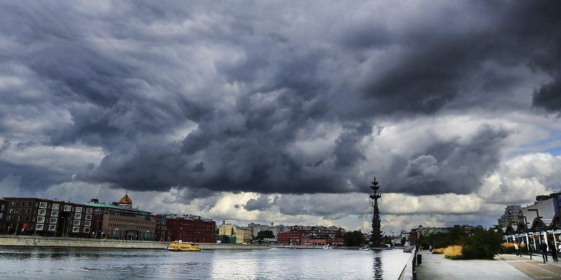 В ночь на понедельник в столице ожидается гроза