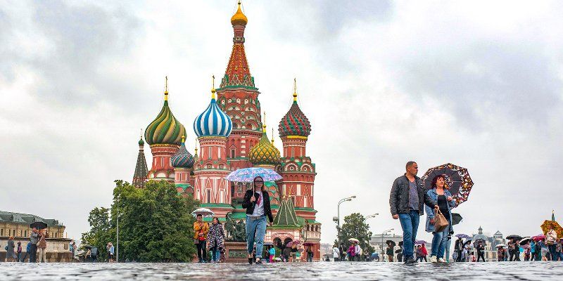 Гроза и сильный ветер ожидаются в Москве во второй половине дня