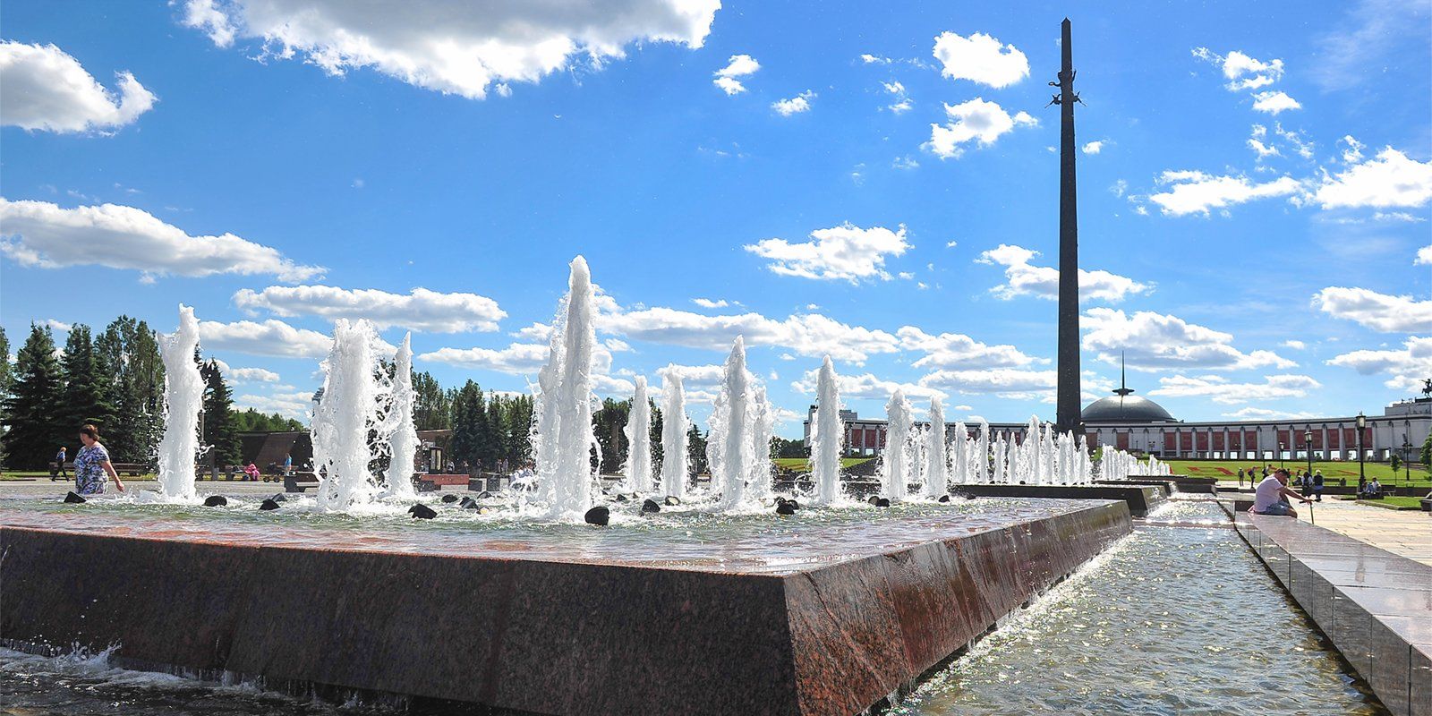 Moscow fountains are turned on