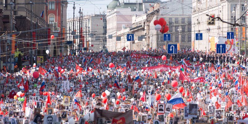 Более 700 тысяч человек участвовали в Москве в шествии «Бессмертный полк»