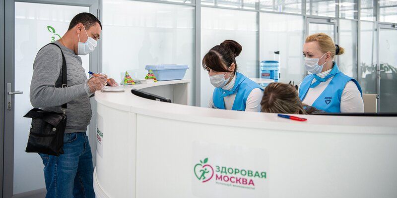 Почти 20 тысяч человек сделали прививку от COVID-19 в павильонах «Здоровая Москва»