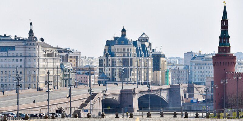 В Москве проверяют мосты, тоннели и путепроводы на пути следования техники на парад Победы