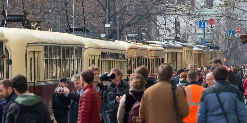 Ретровагоны и более 250 тысяч гостей: как прошел парад в честь 120-летия московского трамвая