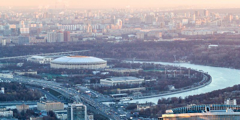 Возле «Лужников» и на Смоленской набережной: на каких еще остановках появятся камеры видеонаблюдения