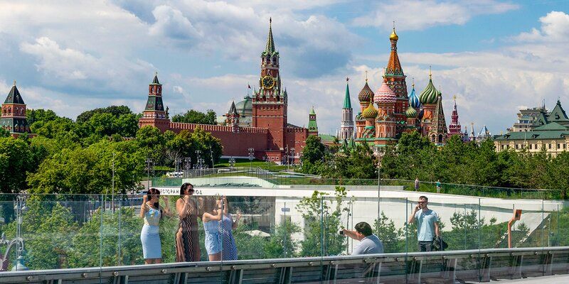 Москва возглавила рейтинг популярных туристических направлений России на июньские праздники