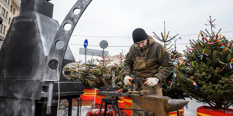 Четырехметровое солнце появится на Манежной площади