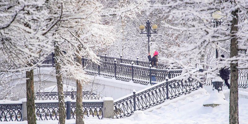 Москвичей ждет снежная и облачная погода
