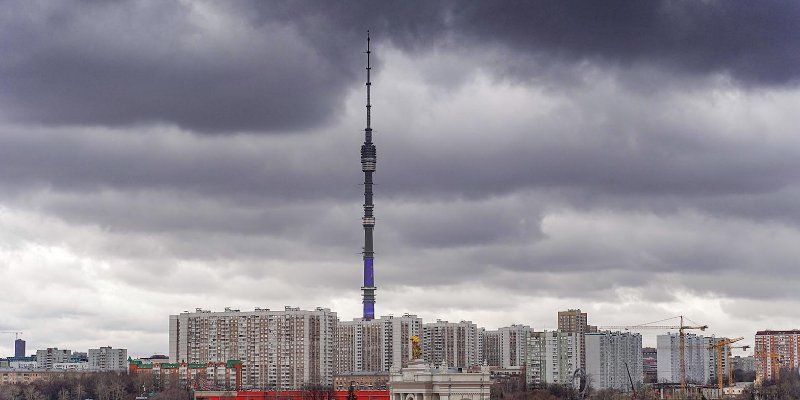 Снегопад и сильный ветер сохранятся до вечера