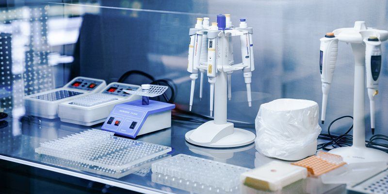 Среднесуточный темп прироста новых случаев коронавируса в Москве за две недели составляет 0,27 процента