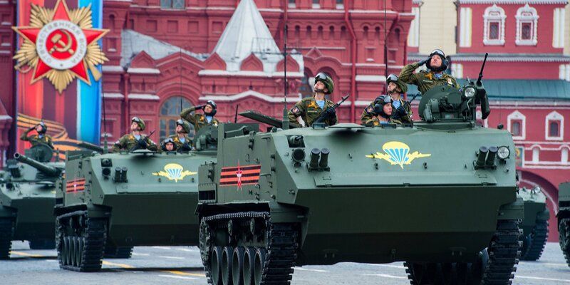 Парад Победы: схема движения транспорта и работа метро изменятся 9 мая