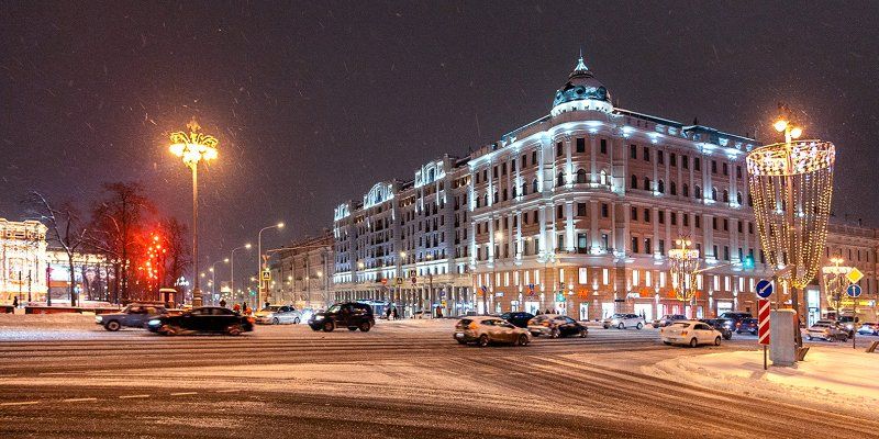 Снегопад и гололедица: непогода в Москве сохранится до середины ночи