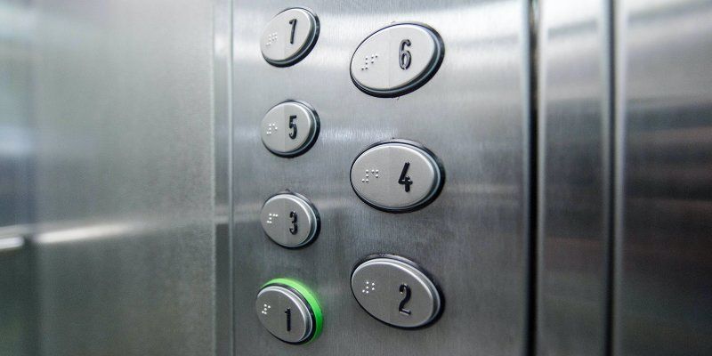 В каких домах района Соколиная Гора установят новые лифты