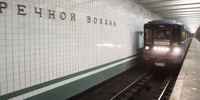 Все станции зеленой ветки метро работают в обычном режиме