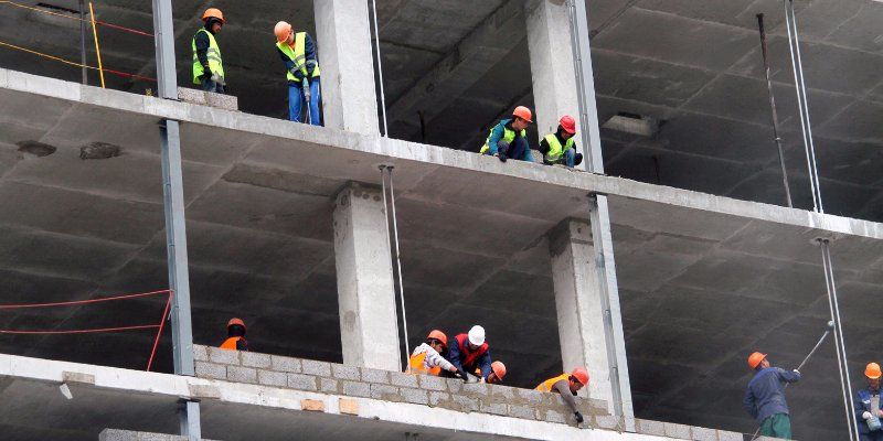 Город сэкономит средства при строительстве двух детсадов и поликлиники в ТиНАО
