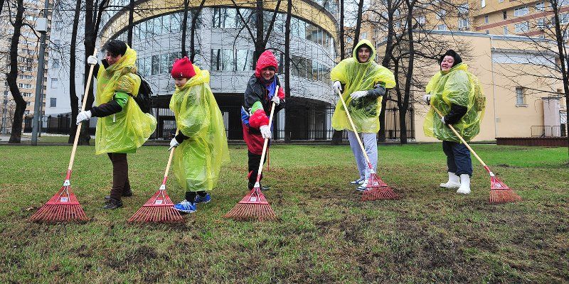Где пройдет весенняя уборка: к городским субботникам присоединится 23 парка