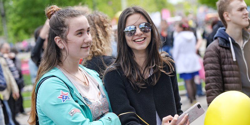 Йога, зумба и театральные квесты: в Екатерининском парке пройдет фестиваль «Свежесть лета»