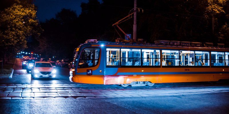 If the metro is closed: How to move around the city at night
