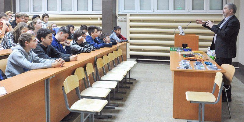 «Университетские субботы»: вузы подготовили спецпрограмму для школьников к 4 ноября