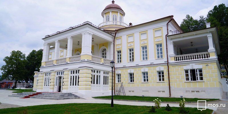 Старинную усадьбу в ТиНАО отреставрировали за год