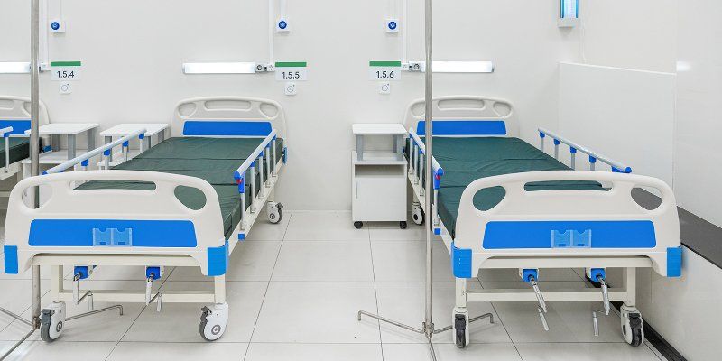 Еще 1012 человек вылечили в столице от COVID-19