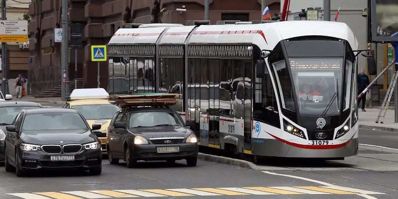 Moscow receives first 100 Vityaz-M low-floor trams