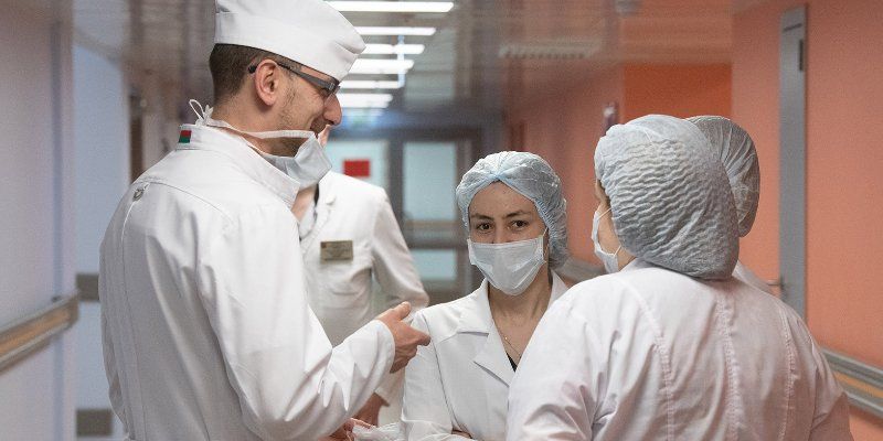 Столичные врачи вылечили от коронавируса уже 7870 человек