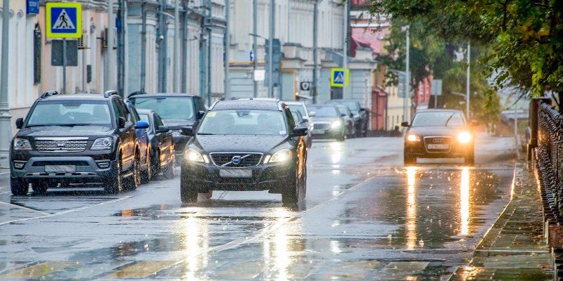 Более 280 бригад Мосводостока перешли на усиленный режим работы
