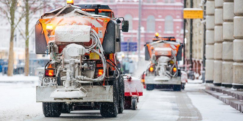 Общественный транспорт готов к работе во время снегопада