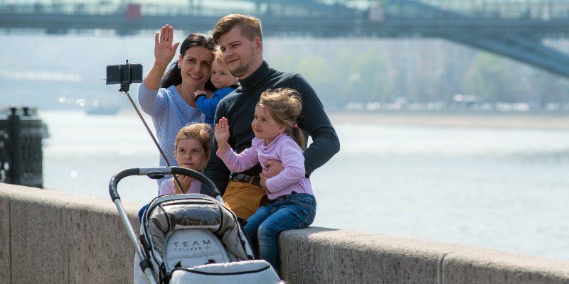 В честь героев Шекспира и Дюма: какие необычные имена дали новорожденным москвичам
