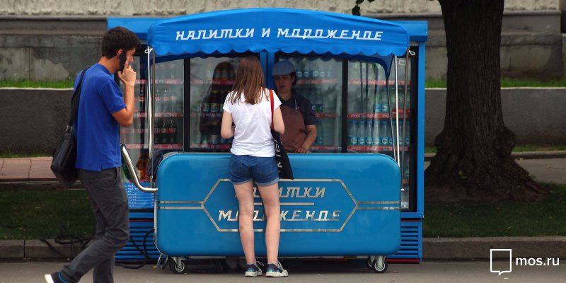 Зимой продавцы мороженого смогут торговать горячим чаем и выпечкой