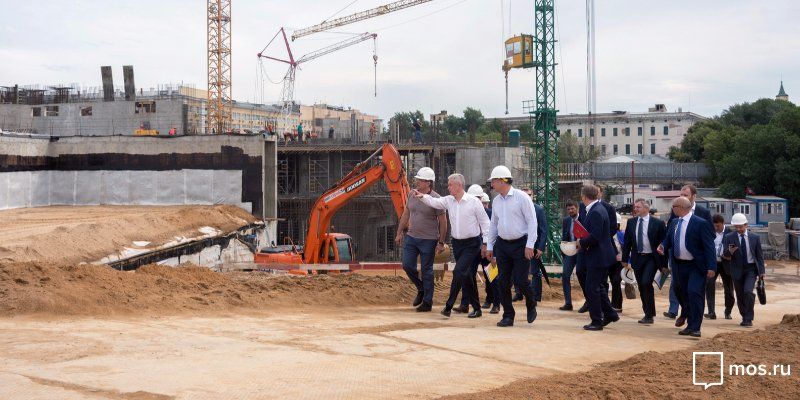 Для парка «Зарядье» привезут 250 тысяч кубометров грунта