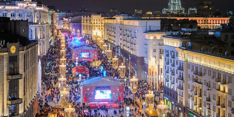 В праздничных мероприятиях в Москве приняли участие более 10 миллионов человек