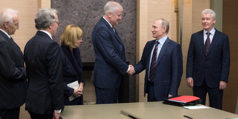 В Москву с рабочим визитом приехал Премьер-министр Баварии Хорст Зеехофер